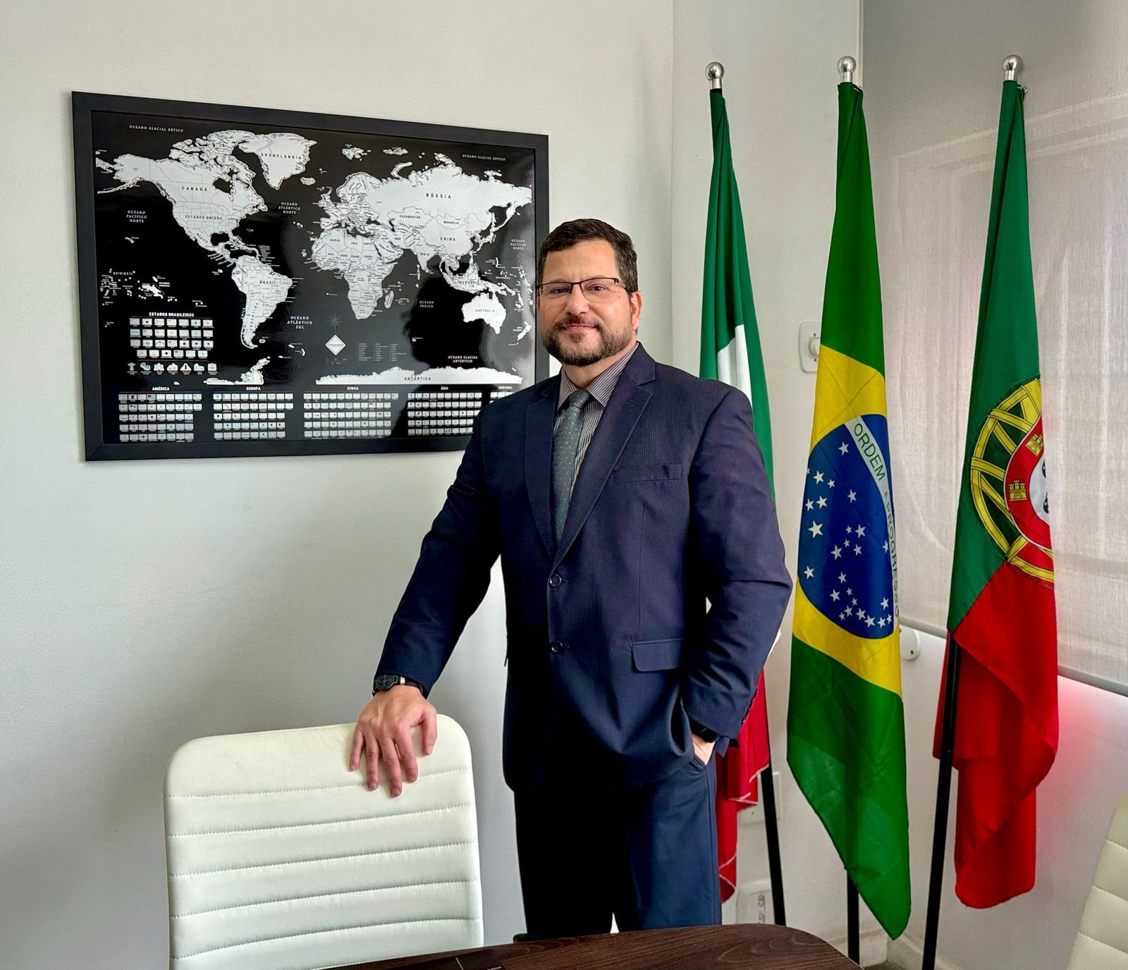 Dr. Rodrigo Salgado Martins